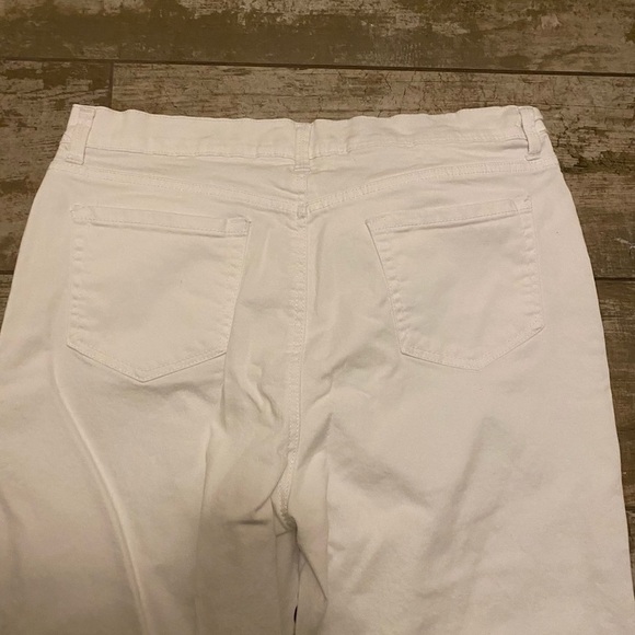 Gloria Vanderbilt Amanda white jeans - Picture 8 of 12